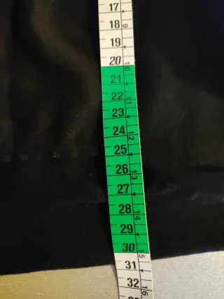 Faja negra talla L para que la use una XL