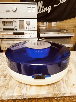 RADIOLA RA-4330 OVNI DEL AÑO 1969.