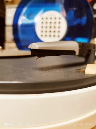 RADIOLA RA-4330 OVNI DEL AÑO 1969.