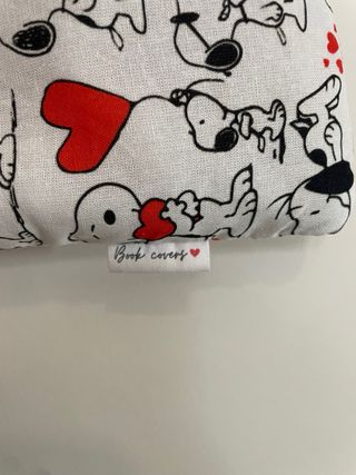 Funda de libro Snoopy San Valentín