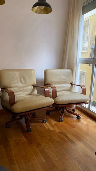 Pareja Sillónes Vintage AG Barcelona Piel y Madera