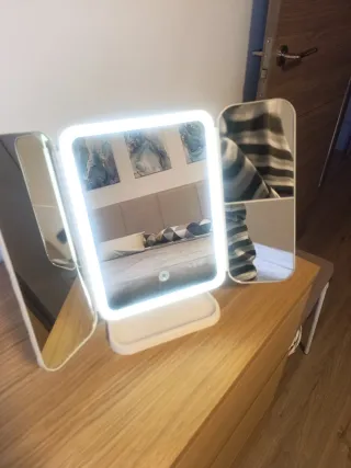 Espejo de aumento para tocador