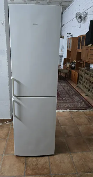 Nevera Siemens Blanca