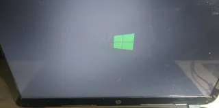 Portátil HP 15-B174EG Negro