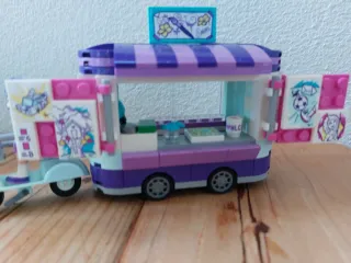 Lego Friends Puesto de Arte Emma
