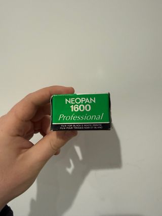 Carrete Fujifilm NEOPAN 1600 Professional caducado