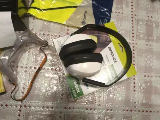 Lote Accesorios Trabajo: Botas, Guantes, Gafas