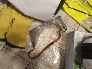 Lote Accesorios Trabajo: Botas, Guantes, Gafas