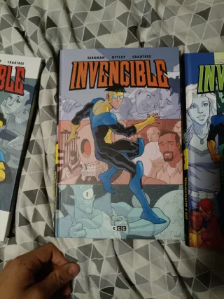 Lote de comics invencible