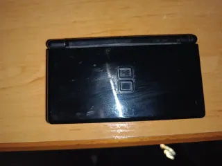 Nintendo DS Lite + Rumble Pack