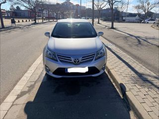 Toyota Avensis 2012