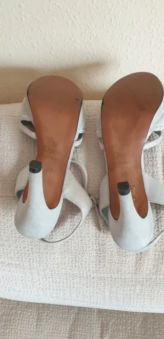 Sandalias de fiesta plateadas mujer.