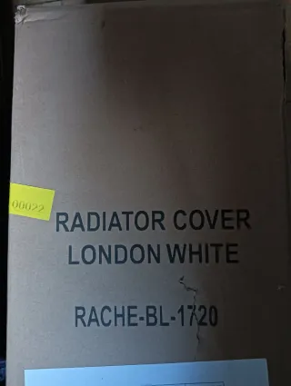 Cubre radiador blanco. Nuevo.