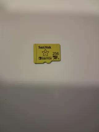Nintendo Switch + Tarjeta microSD 256GB