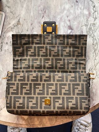 Borsa Fendi Baguette Media Marrone