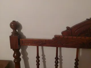 Cabecero de cama antiguo de madera (200 años)
