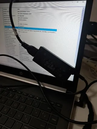 HP Laptop 14-cm0xxx Ryzen 3 14 Usado