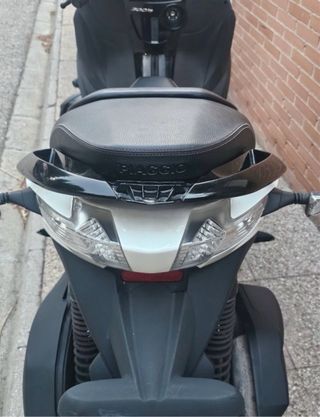Moto  3 ruedas Piaggio MP3 300 yourban LT