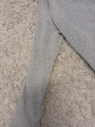 Jersey SHEIN cuello caído gris talla única