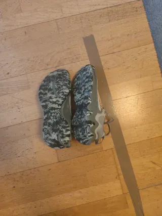 Zapatillas Baloncesto Nike Grises