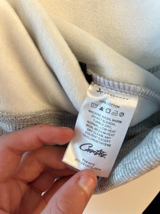 Sudadera Corteiz gris con estampado