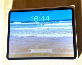 Vendo iPad Pro 12,9 pulgadas (2021) con chip M1