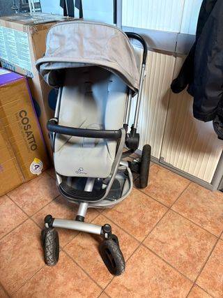 Silla de paseo Quinny gris, ruedas grandes