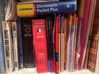 Vendo libros de diferentes autores, géneros, obras