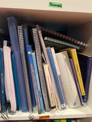 Vendo libros de diferentes autores, géneros, obras