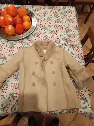 Cappottino bambina beige con cappello