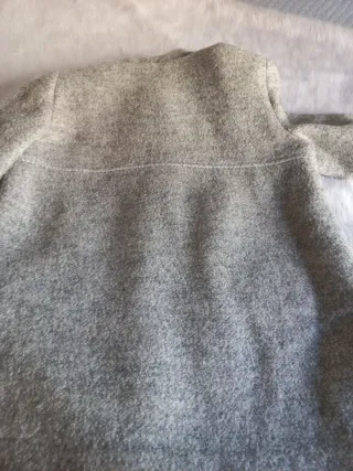 Chaquetón gris mujer con capucha