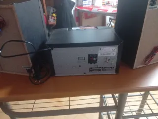 Minicadena LG Negra  Bluetooth