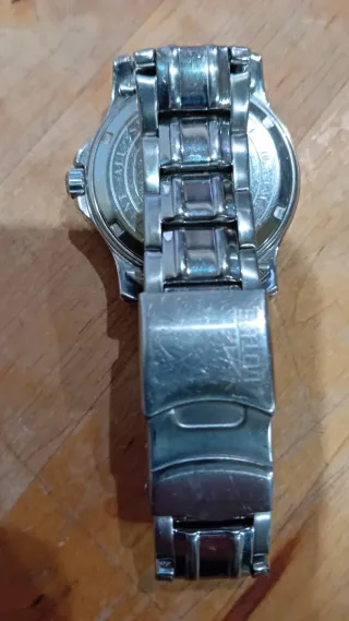 Reloj Lotus