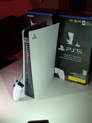 PS5 Digital 825GB con caja y mando