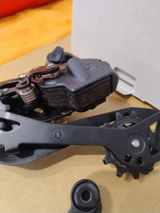 Cambio y desviador Shimano 105 Di2