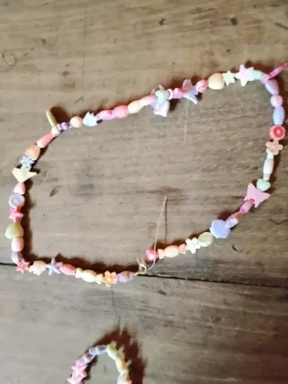 Braccialetti e collane per bambini