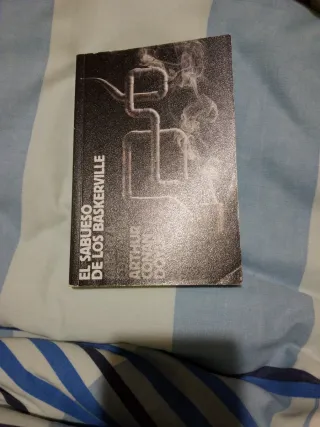 El sabueso de los Baskerville (Spanish Edition)