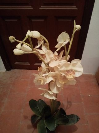 Orquídea artificial decorativa