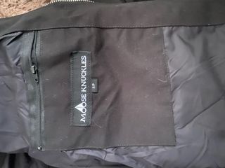 Giacca Moose Knuckles nera con cappuccio