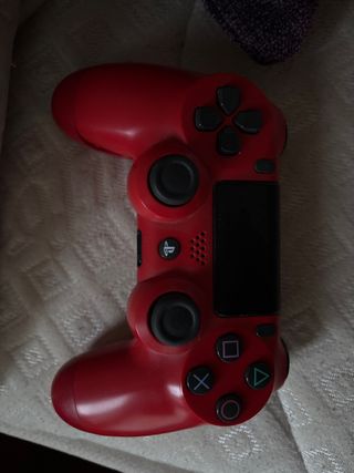 Mando PS4 Rojo Mando PS4 con funda de regalo