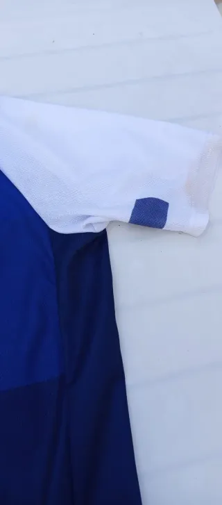 Maillot ciclista azul y blanco