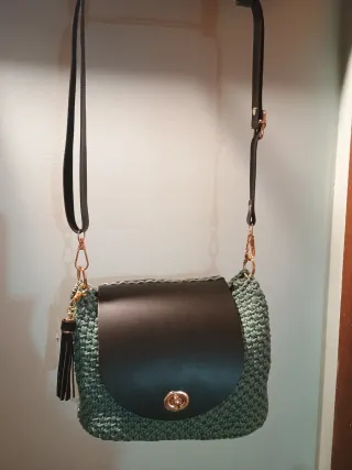 Borsa a tracolla verde e nera