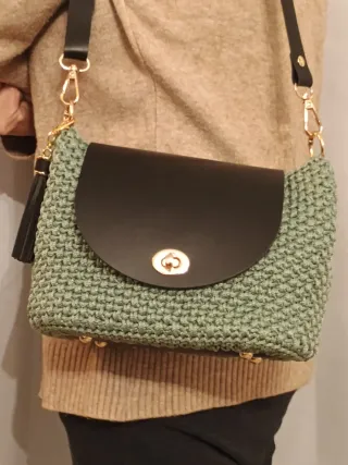 Borsa a tracolla verde e nera