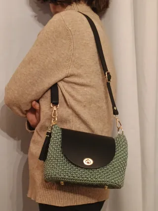 Borsa a tracolla verde e nera