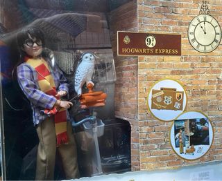 Harry Potter en la Plataforma 9 3/4 Muñeco