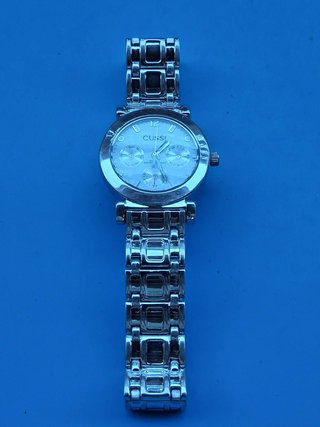 Lote 2 relojes. Liquidación