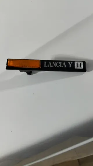 Freccia Lancia Ypsilon 1.1 nuova