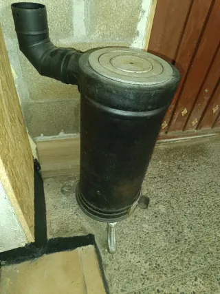 Estufa antigua de leña