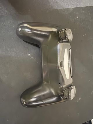 PS4 Pro 1TB + 3 Juegos