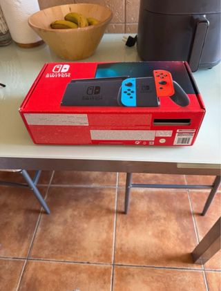 Nintendo Switch Azul y Rojo
